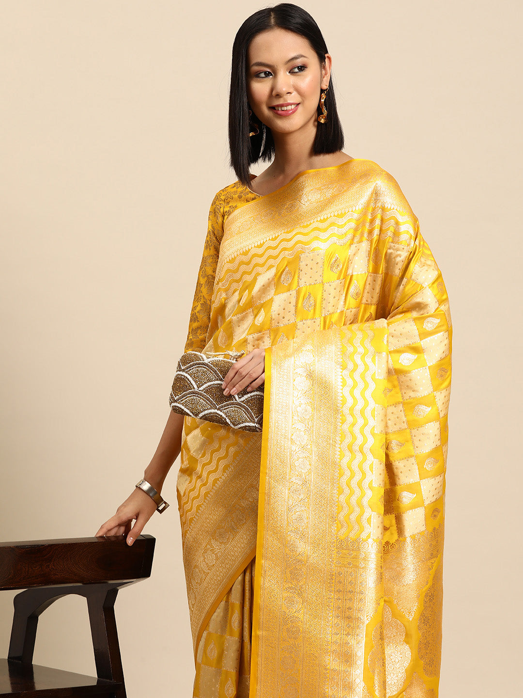 Cotton Silk Banarasi Gharchola Saree in Peach | Saree, Silk sarees online,  Indian fashion trends